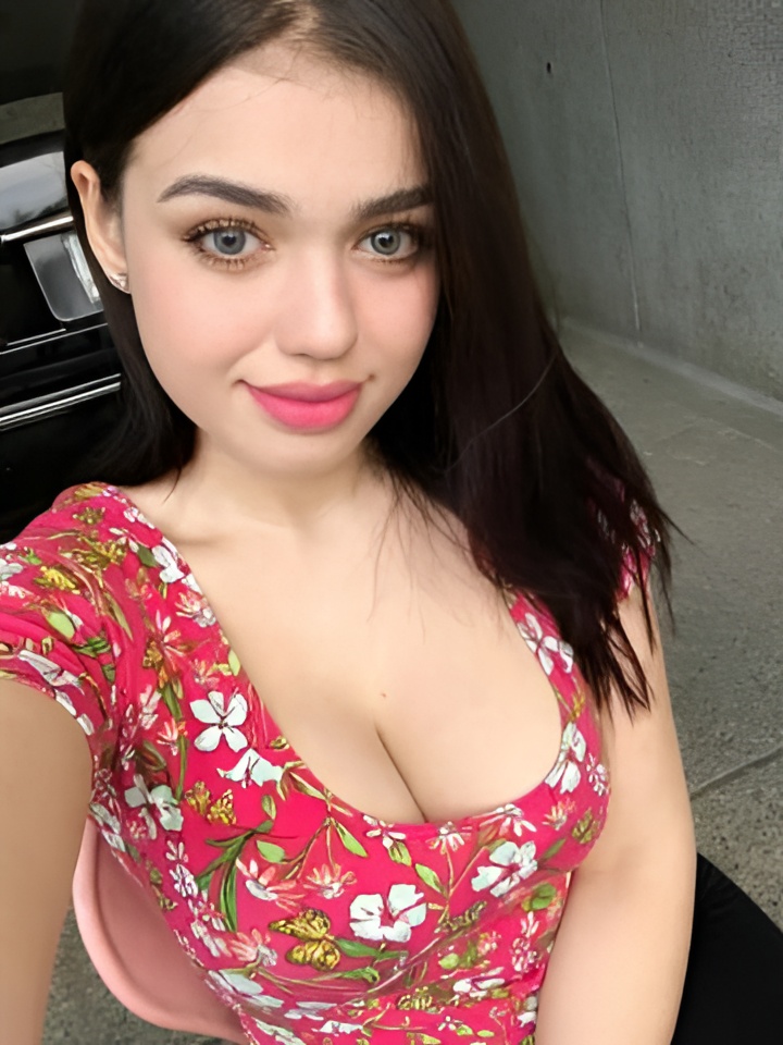 Илона привлекальеная девушка из Мытищ цена от 10000 руб