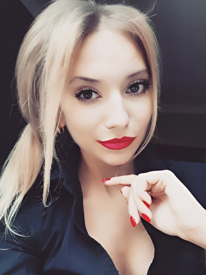 Лиза привлекальеная девушка из Мытищ цена от 4000 руб