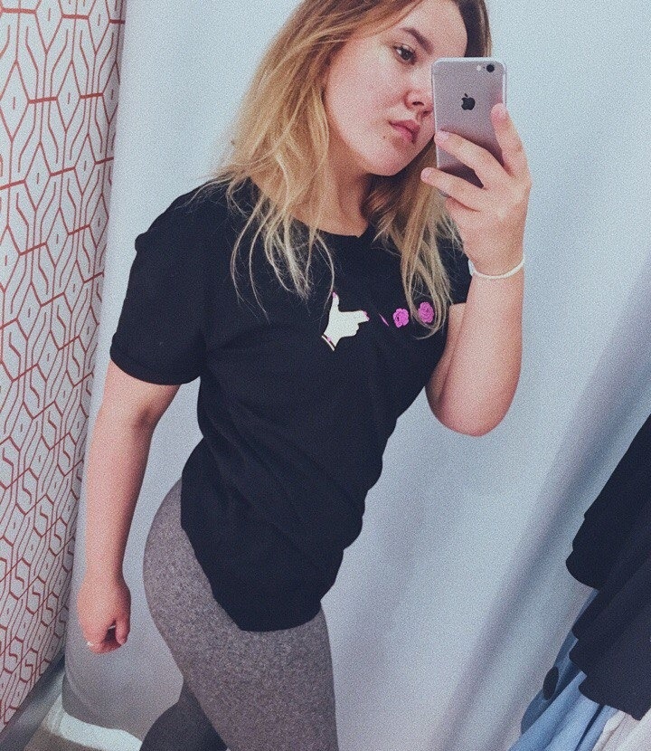 Алина привлекальеная девушка из Мытищ цена от 3000 руб