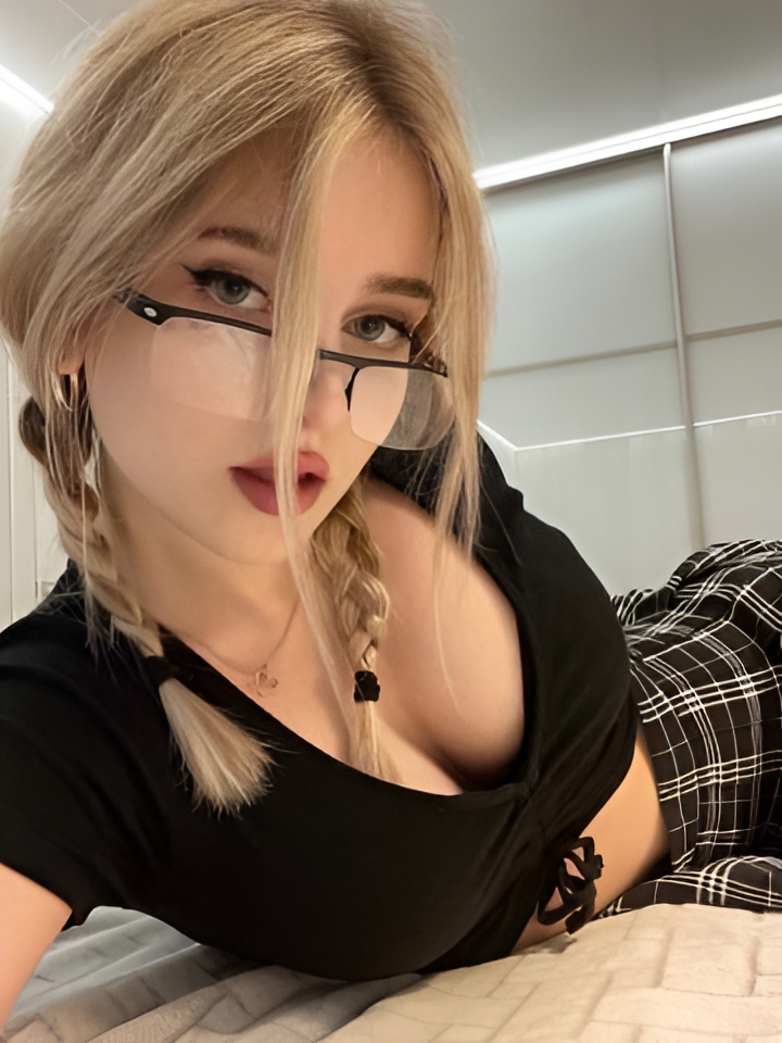 Индивидуалка Влада, доступна для личного знакомства от 10000 руб